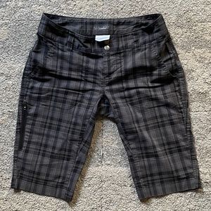 Womens Columbia Saturday Trail Long Short - size 2, gray plaid